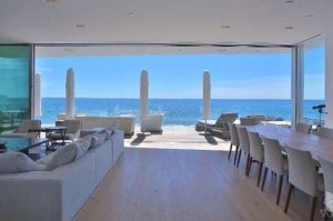Stunning Newly Completed