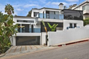 1437 N Kings Rd, Los Angeles