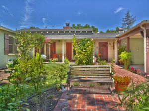 12147 Morrison St, North Hollywood